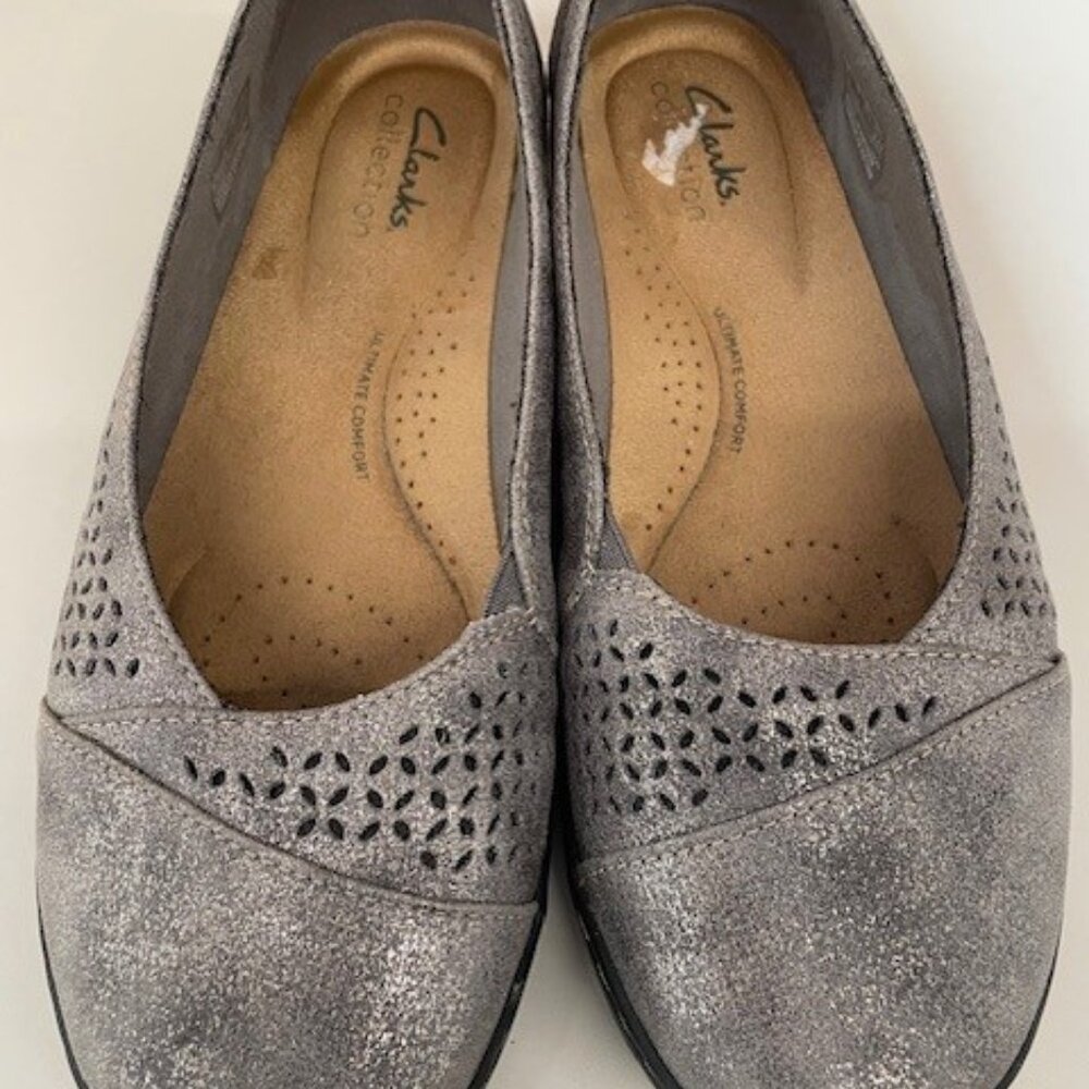 Clark's grey flats